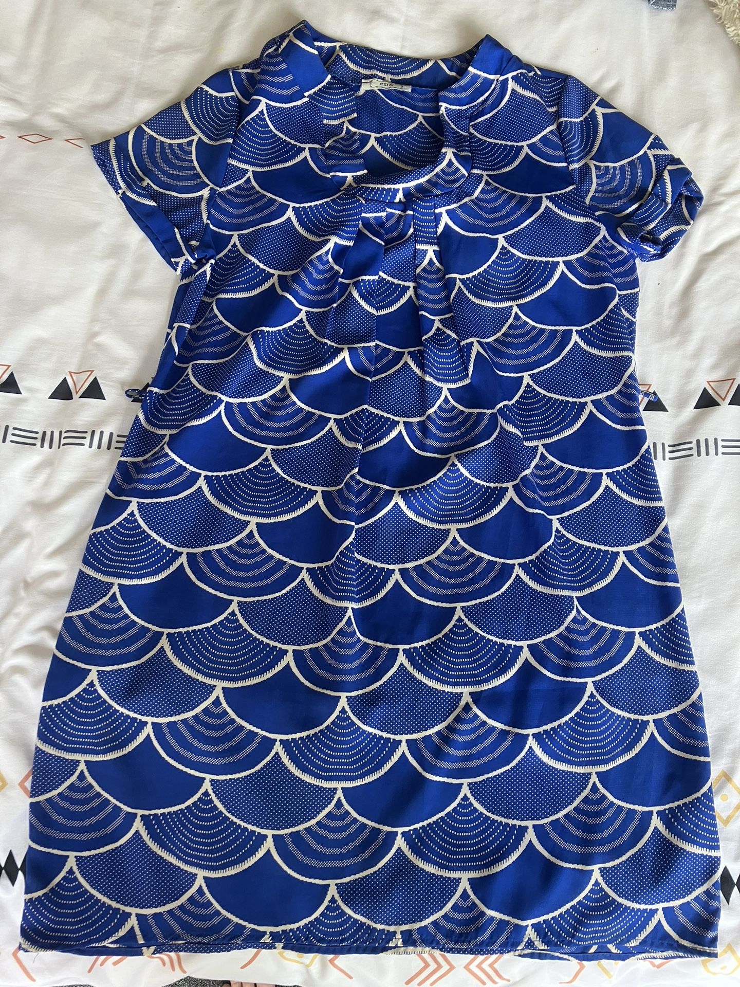 Woman’s Royal Blue Scallop Print S/S Shift Dress L