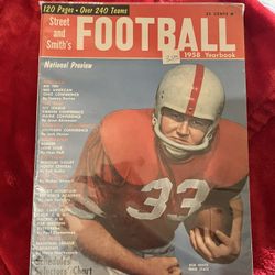 VINTAGE STREET AND SMITH FOOTBALL 1958 Yearbook 