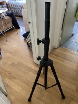 Speaker Stand