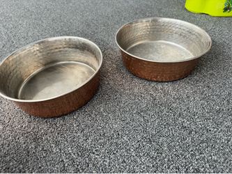 Set of 2 Hammered Metal Bowls