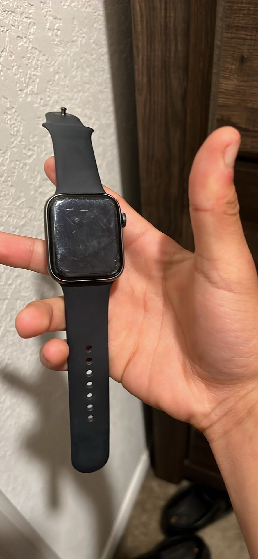 Apple watch SE 44 mm screen