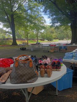 Yard sale at 10920 Woodstock Rd
