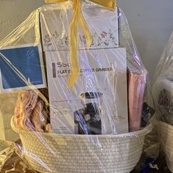 baby shower / Womans Gift baskets Lots of new great Items