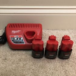 Milwaukee M12 12-Volt Lithium-Ion 2.0 Ah Battery (3) Pack & Charger *New*