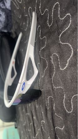 Oakley Sunglasses White Frame Iridium Lens