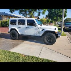 Jeep Wrangler Sahara 