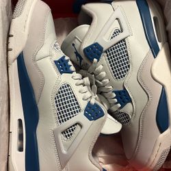 Jordan 4  Military Blue 