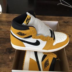 New Men’s Air Jordan 1 Retro High OG size 10 (size 12 available also)