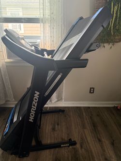 Horizon Adventure 3 Treadmill For Sale