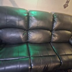 Living Room Set Must Go Asap
