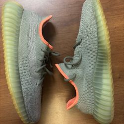 Adidas Yeezy Men’s Size 7.5