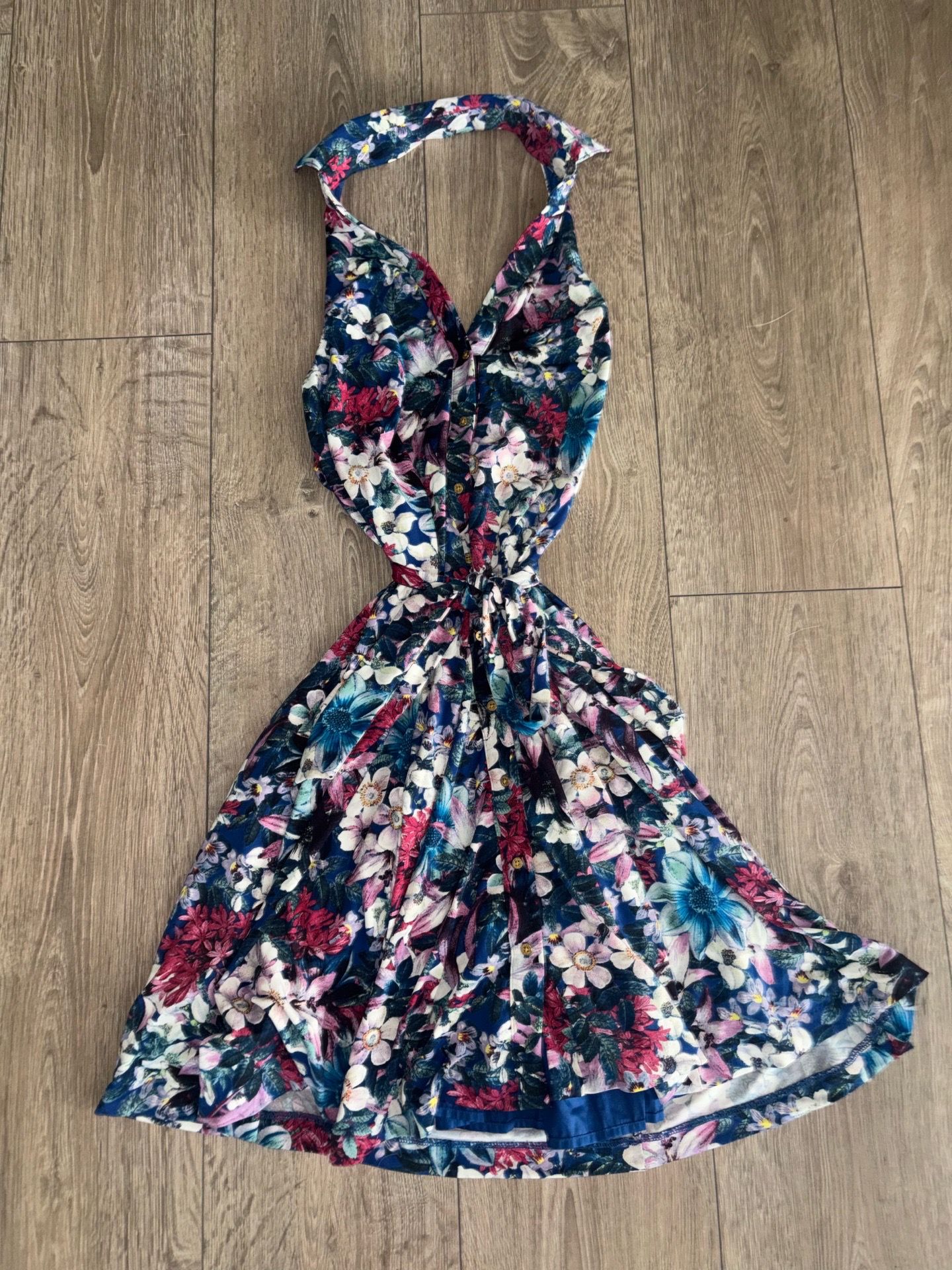 NWT Guess Floral Halter Dress Small