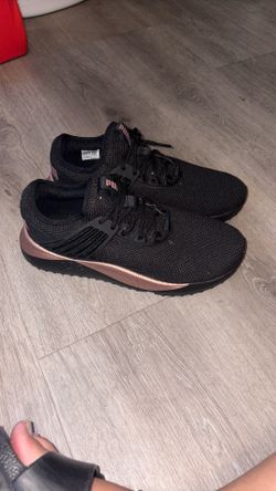 Women's Soft Foam PUMAS