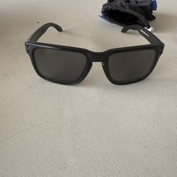 Oakley Holbrook sunglasses
