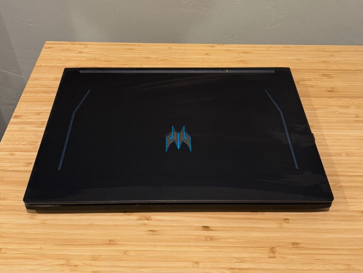 Acer Predator Helios 300 17.3" Laptop Intel Core i7-11800H 16GB RAM 1TB SSD - Picture 2 of 7 Acer Predator Helios 300 17.3" Laptop Intel Core i7-11800