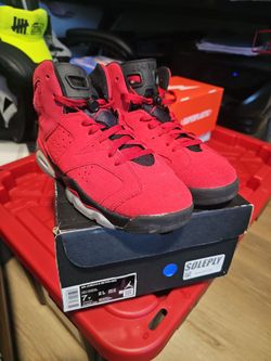 Jordan 6 toro 7y