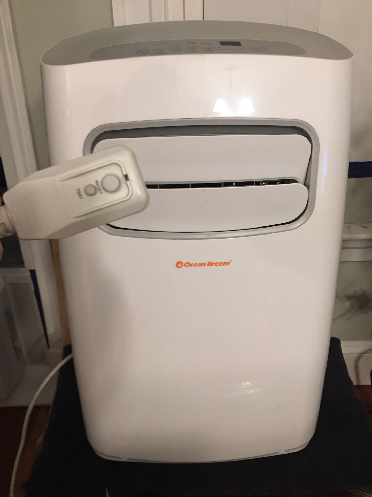 Portable Air Conditioner 12,000 BTU w/ Remote