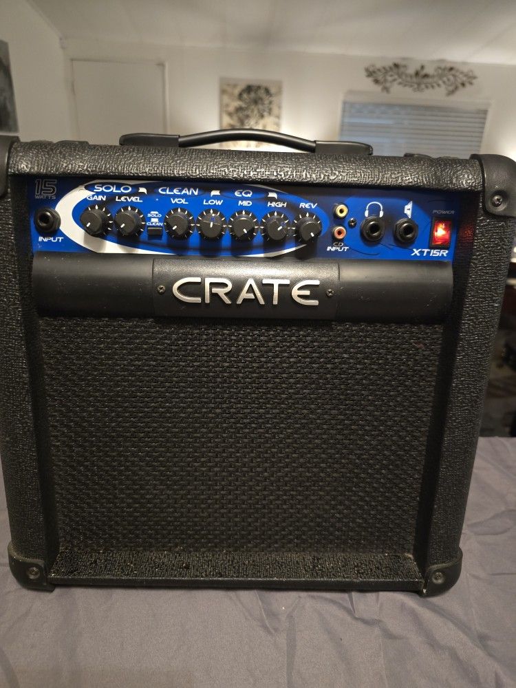 Crate XT-15R, 15 Watt Practice Amp.