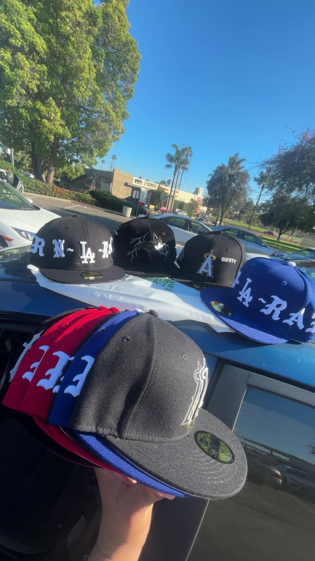 FITTED HATS