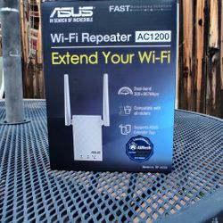 ASUS AC1200 (RP-AC55) WiFi Repeater