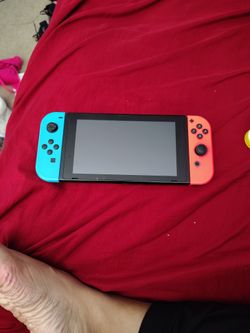 Nintendo Switch No Games Just Digital Games The Switch Comes With A Zelda Case 