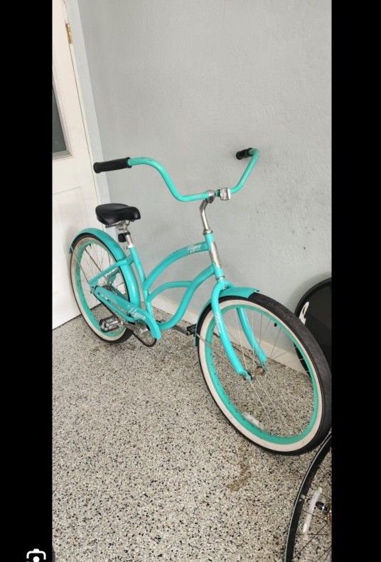 Beach Cruiser Women's Bike