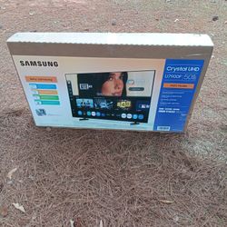 -Read Info- New 50 In. Samsung Crystal 4k Smart TV W/Remote