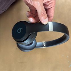 Beats Solo 4