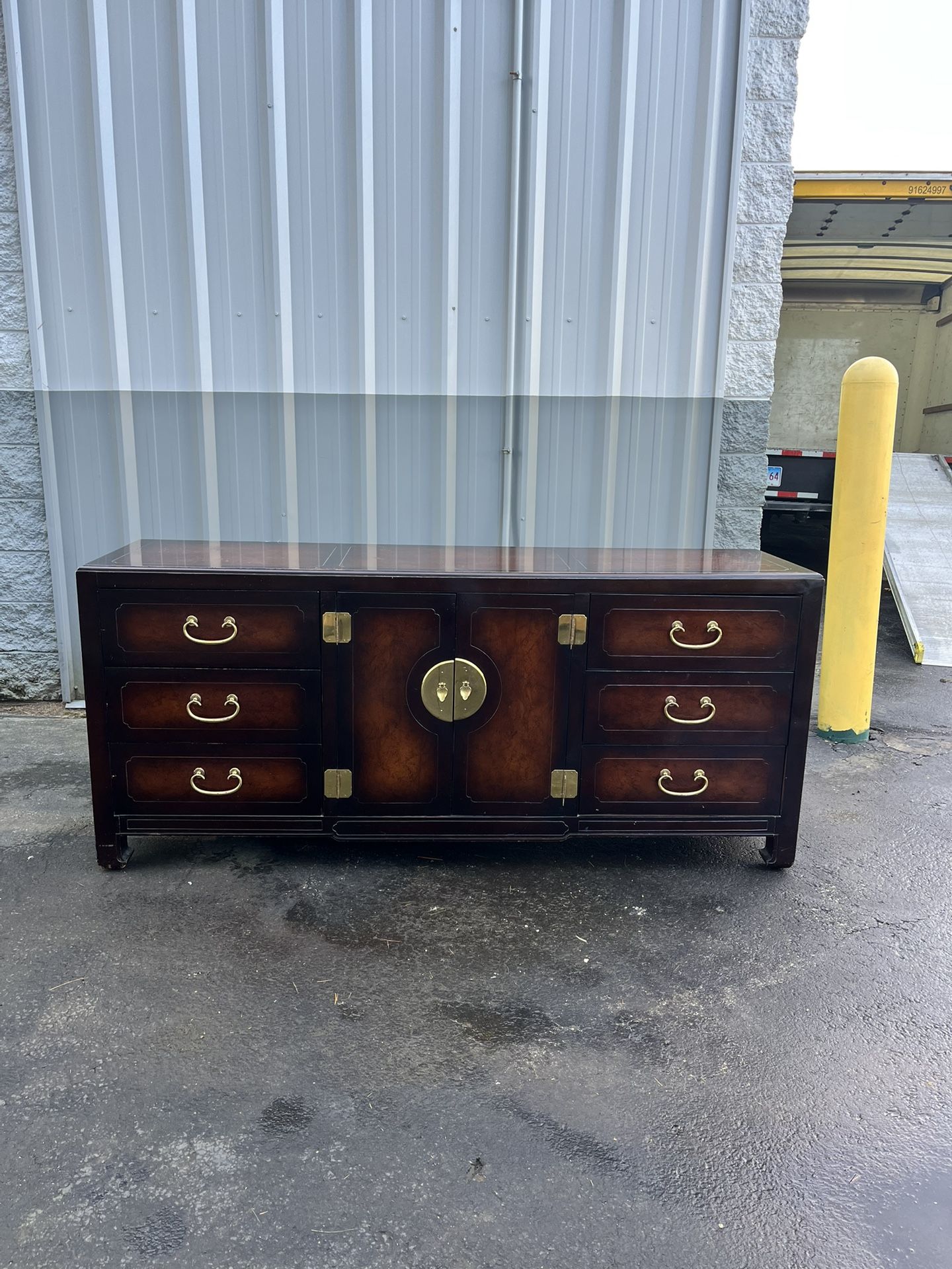 Elmwood Oriental Dresser *DELIVERY ABAILABLE
