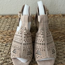 Women’s Nude/Pink Color Sandal