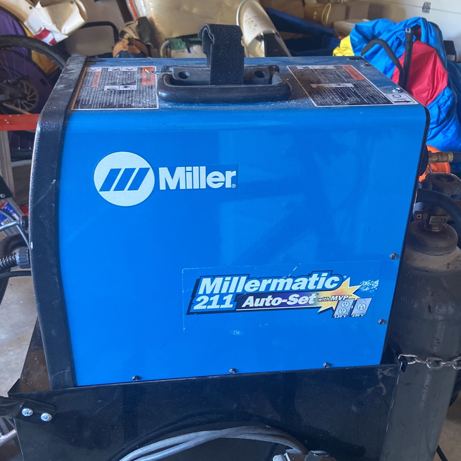 Miller 211 Auto set Mig Welder With Aluminum Spool Gun