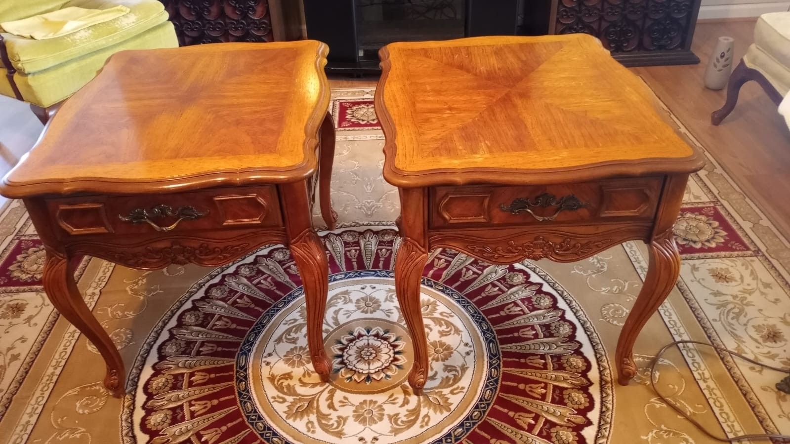 2 Wood End Table With Drawer (used)