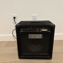 Fender RUMBLE 15 Amp