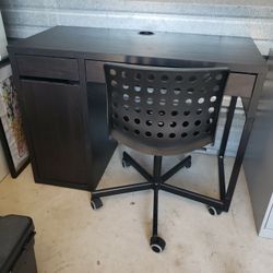 Desk Whit Chair 