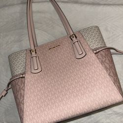 Michael Kors Tote