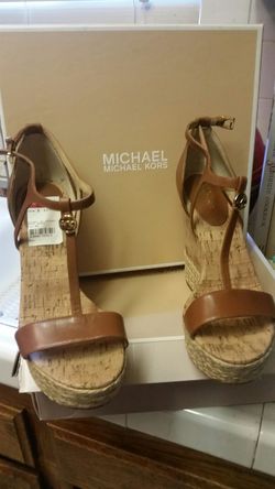 MICHAEL KORS DHOES