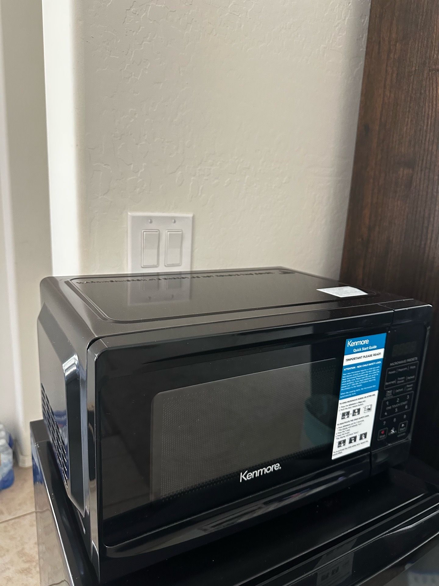 Kenmore Compact Microwave – Black – Like New