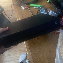 Selling An Xbox And A Ps4 Together Just Don’t Wanna Play The Game Anymore