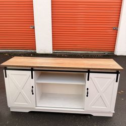 Stylish Farmhouse-Style TV Stand / Cabinet