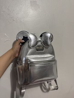 Platinum 100 Disney Loungefly