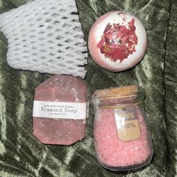 Rose/Pink Bath Care Kit