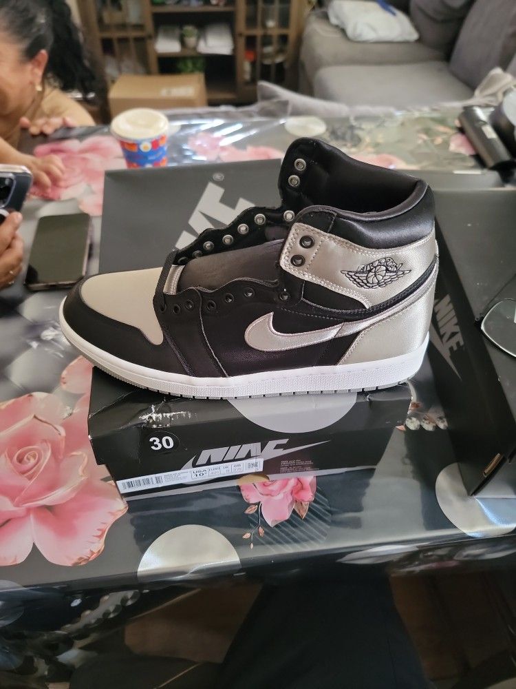 Nike Air Jordan 1