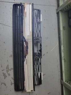 Front Grill New For 2021 To 2023 Toyota 4 Runner