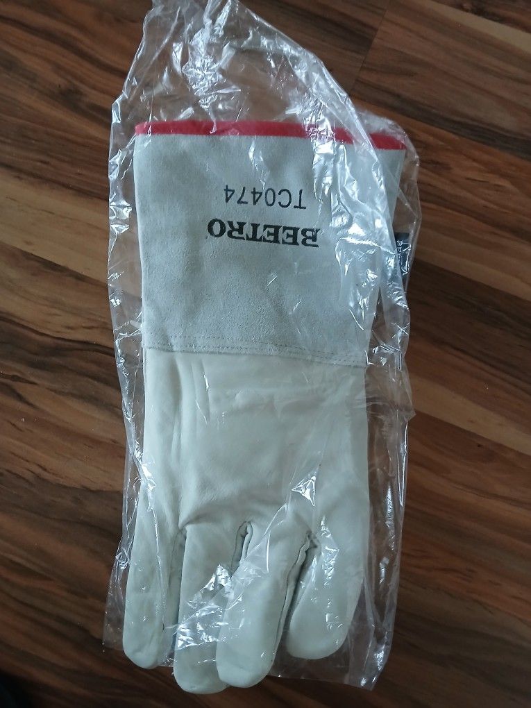 Gloves