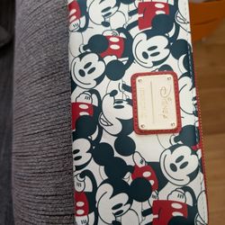 Disney Wallet