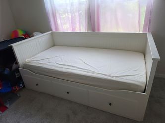 Ikea Hemnes Daybed
