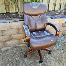 FREE-Desk Chair, Adjustable-FREE