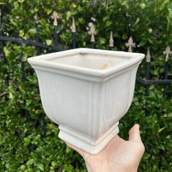 6 Inch Ceramic Footed Flower Pot Vase 