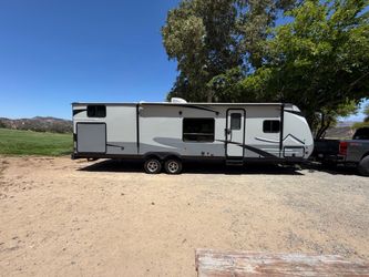 2019 APEX 300 BHS REAR BUNKHOUSE 34'5" DUAL SLIDEOUT TRAVEL TRAILER