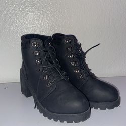 Black Winter Boots